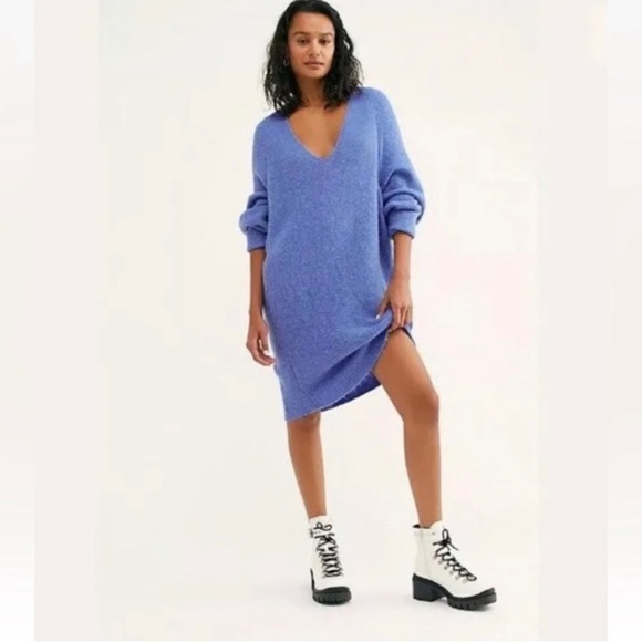 https://webhooks.poshmark.com/listing/FREE-PEOPLE-Womens-V-Neck-Longline-Tunic-Sweater-Dress-in-Periwinkle-Blue-Sz-M-6510265cfb7304428fbd944e